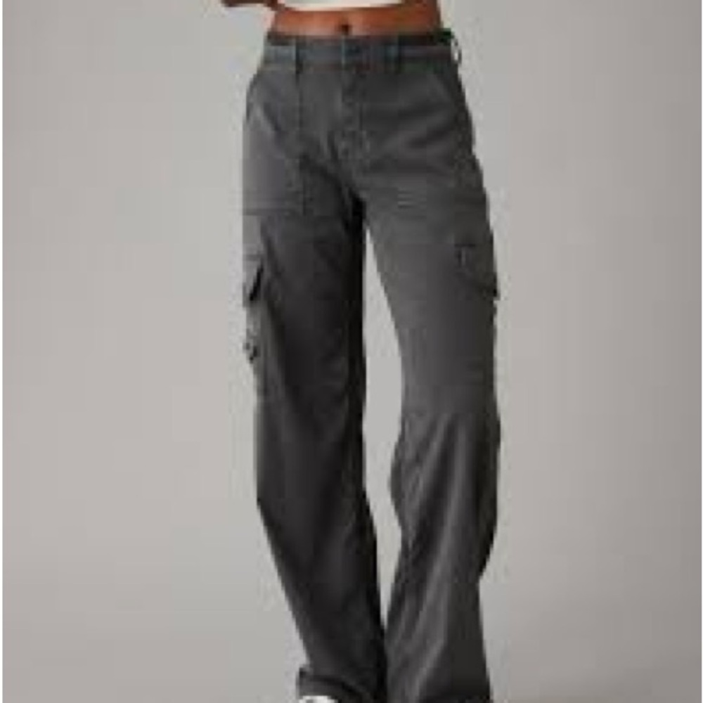 American Eagle Outfitters Charcoal Cargo Pants Stretch 8 Short